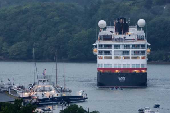 14 September 2022 - 07:19:32

------------------------
Cruise ship Maud arrives  in Dartmouth